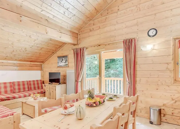 Les Alpages - 3 Pieces Pour 8 Personnes Mae-4274